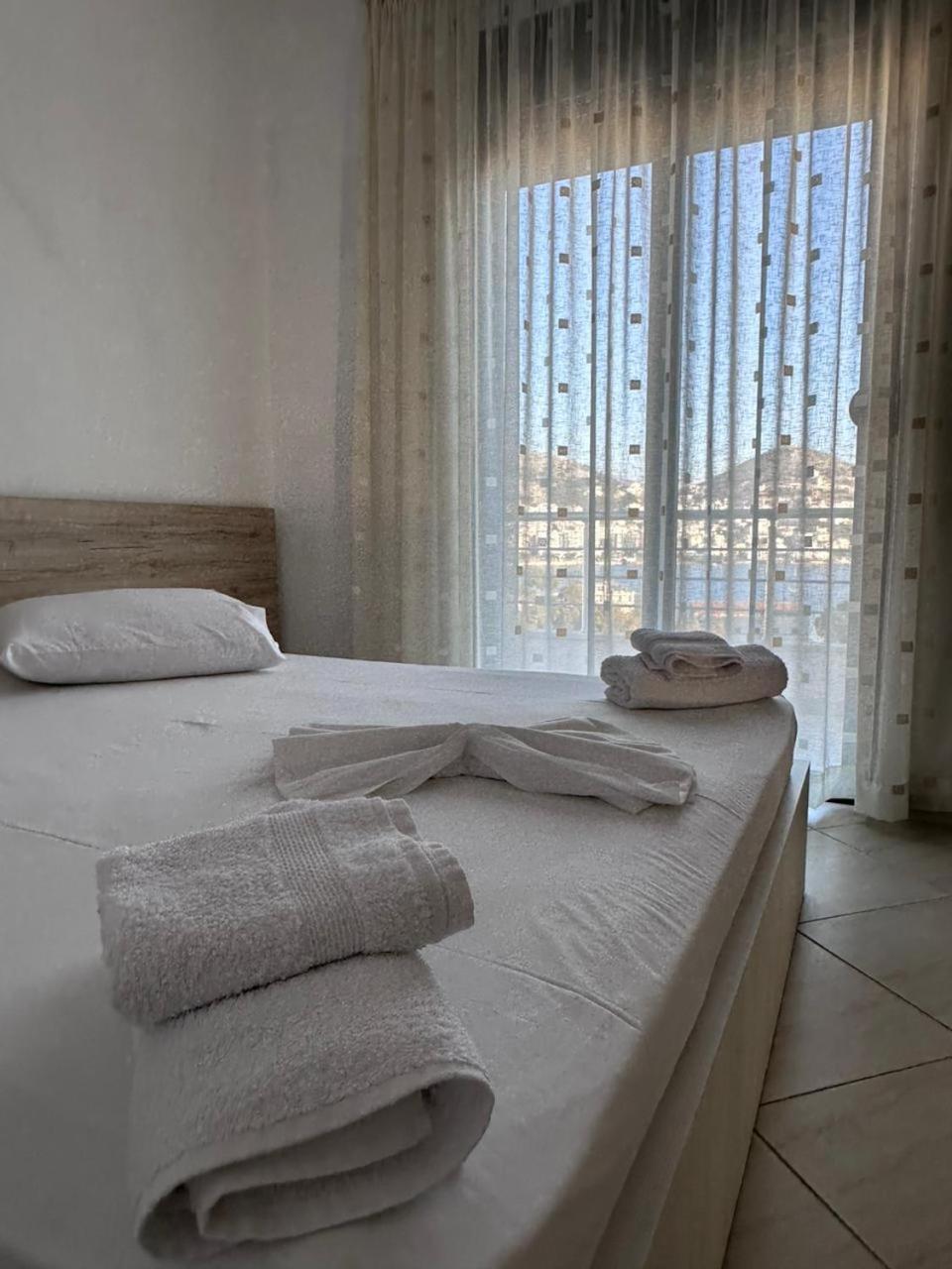 Payo Apartments Sarandë Exterior foto